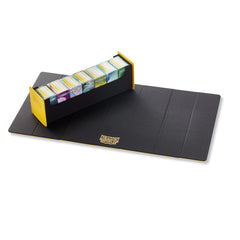 Dragon Shield: Magic Carpet - Nest 500 (Yellow / Black) | Total Play